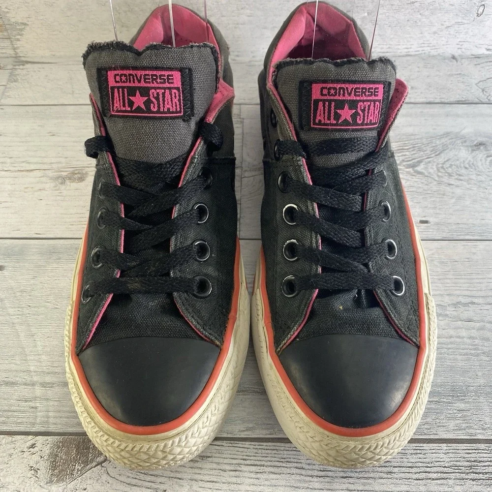 Converse Shoes Womens 7 Multi Chuck Taylor All Star Canvas Sneakers Casual Nice